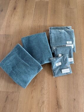 Crate & Barrel Organic Bath Towel Set of 6